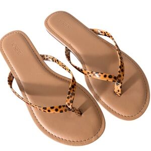 J. Crew Easy Summer Slip On Flip Flops Thong Sandals Flat Heel Leopard Print 8